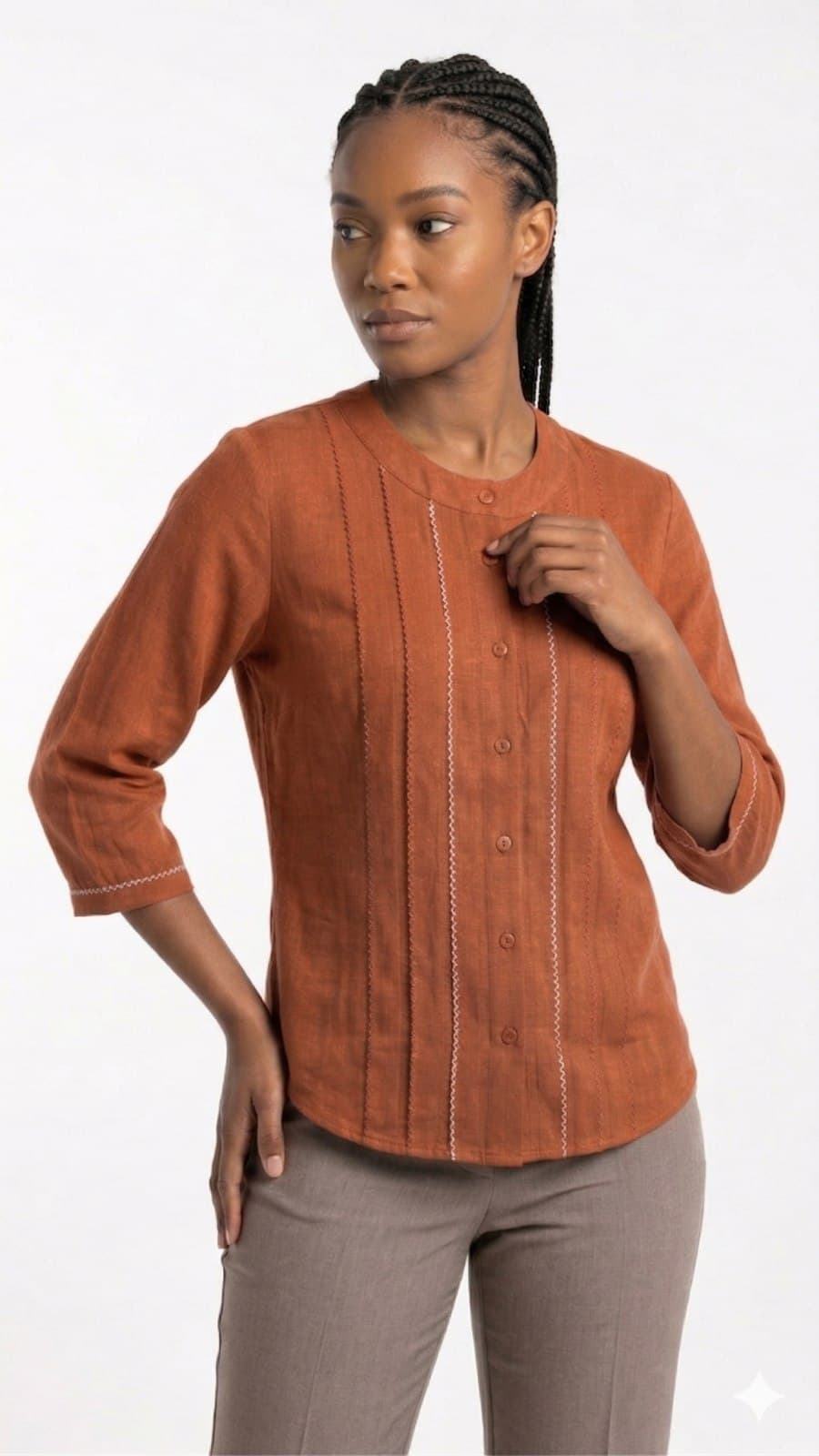 Blusa de lino con bordados manga 3/4